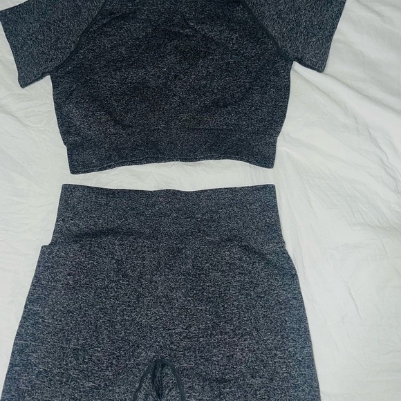 Gray Two-Piece Athletic Set - Picture 6 of 6